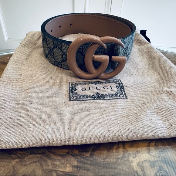 Gucci Monochrome GG Logo Wide Marmont Tan Enamel Canvas Belt 100/39.